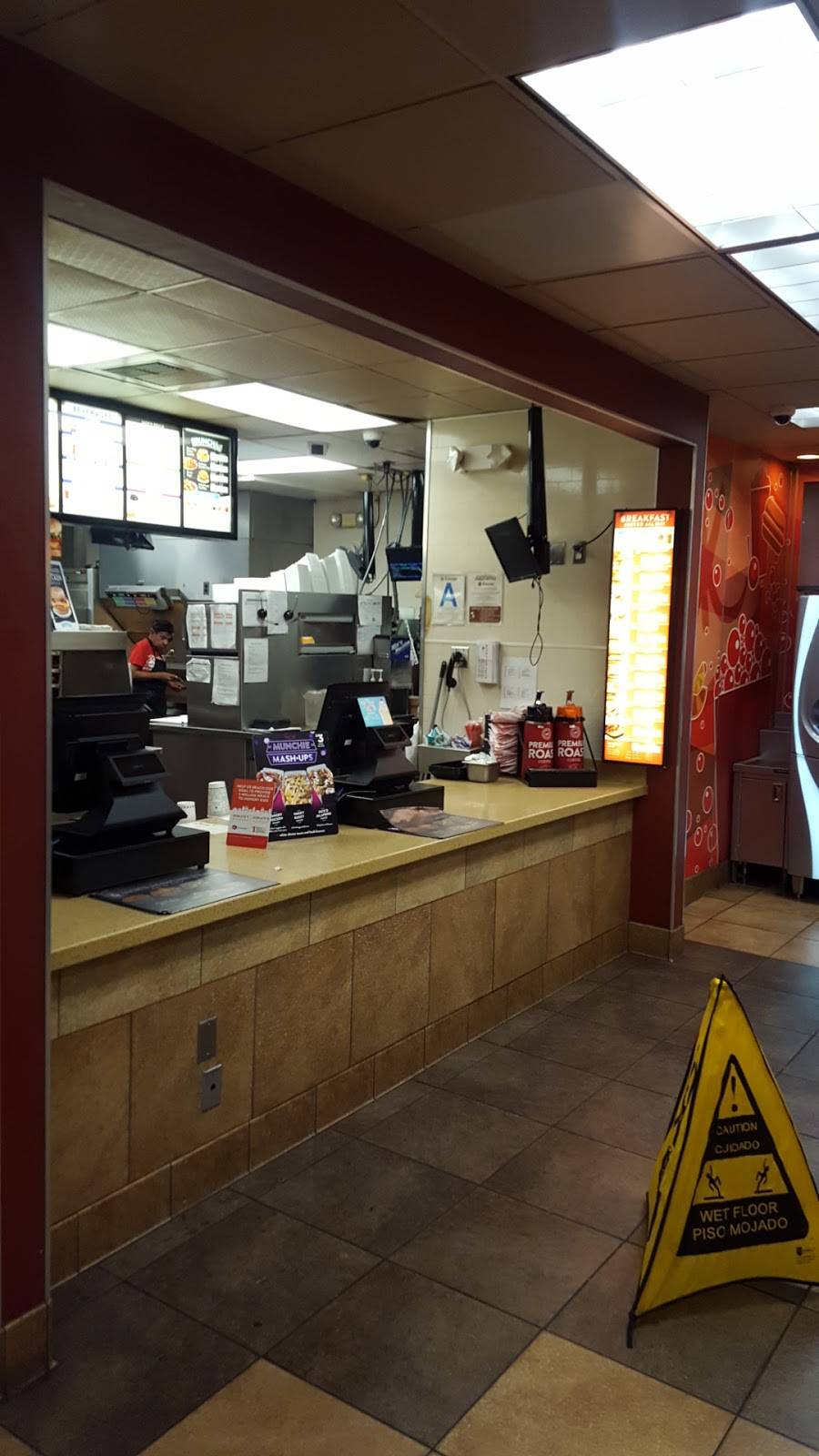 Jack in the Box | restaurant | 4290 E Olympic Blvd, Los Angeles, CA 90023, USA | 3232623618 OR +1 323-262-3618