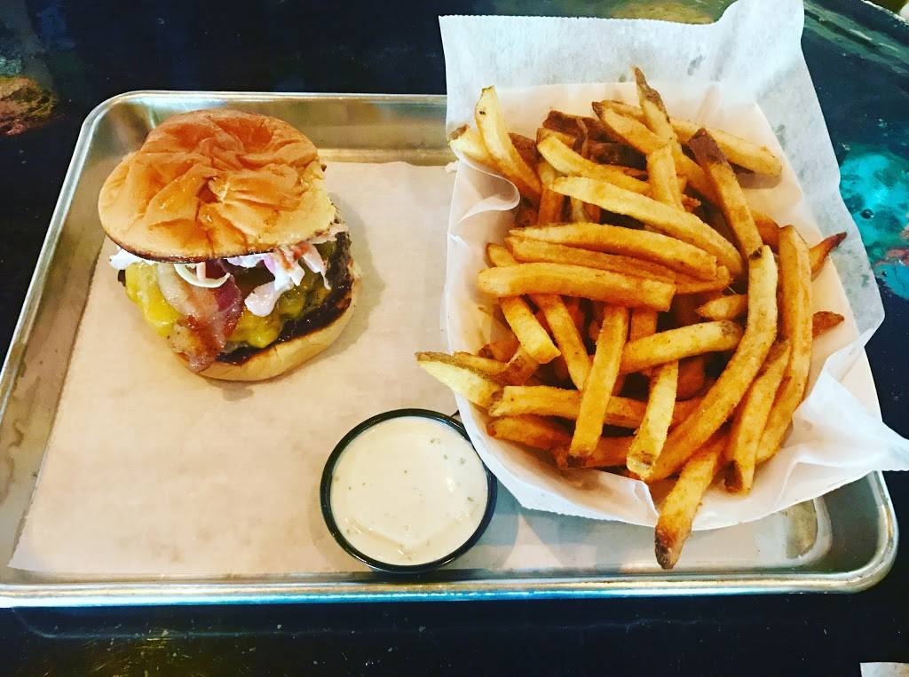 Bottlenose Brewing | restaurant | 9700 Deer Lake Ct #1, Jacksonville, FL 32246, USA | 9045517570 OR +1 904-551-7570