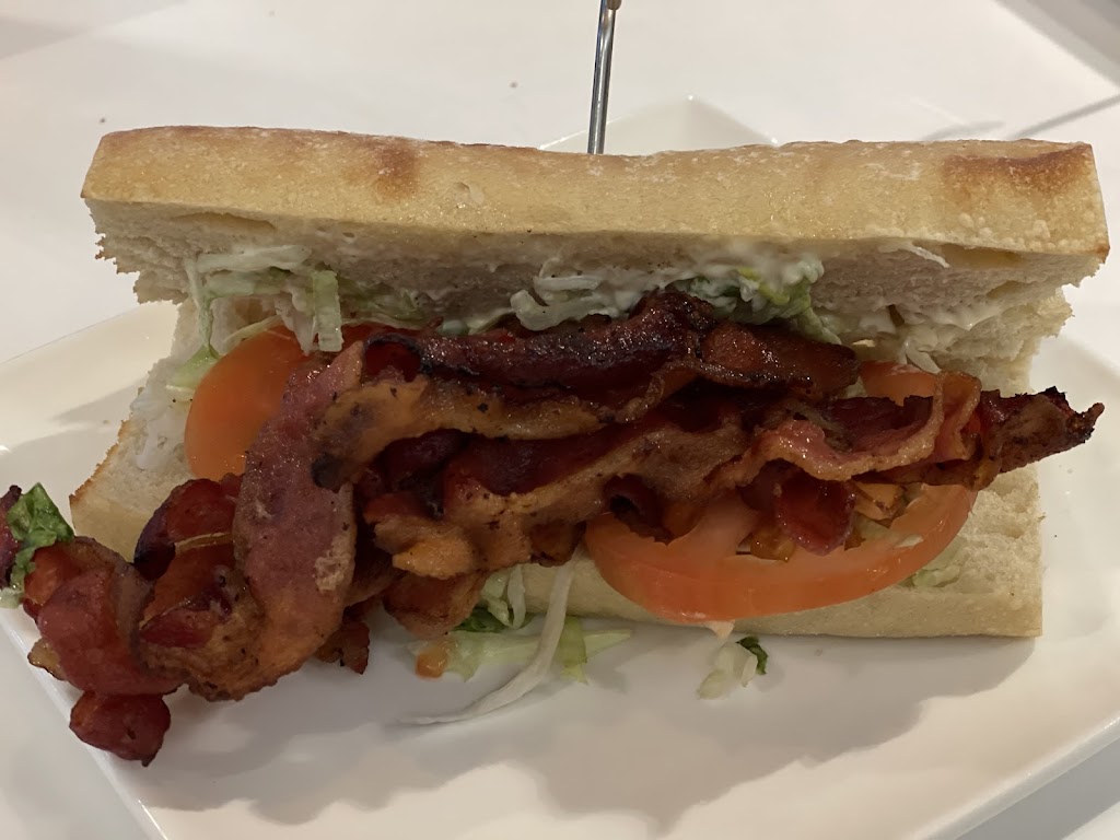 The Deck | restaurant | 505 Lincoln Ave, Napa, CA 94558, USA | 7076992281 OR +1 707-699-2281