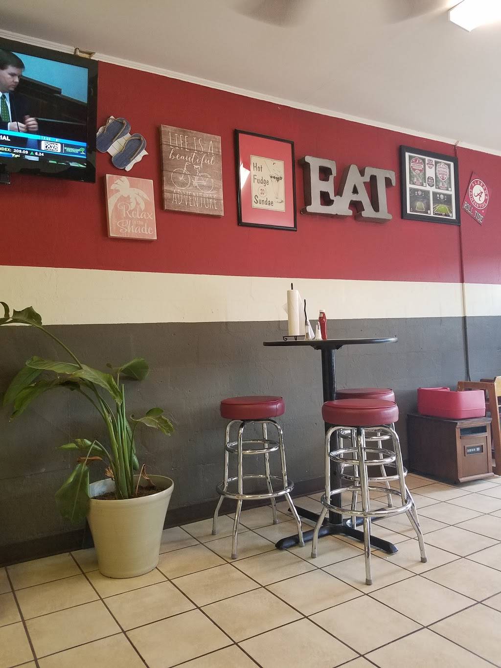 A Slab and More BBQ | restaurant | 803 E Pettus St, Demopolis, AL 36732, USA | 3342890084 OR +1 334-289-0084