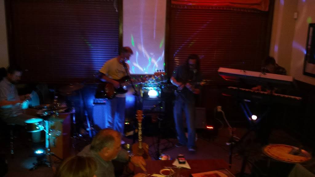 Milanos Italian Restaurant | restaurant | 4327 Boonsboro Rd, Lynchburg, VA 24503, USA | 4343843400 OR +1 434-384-3400