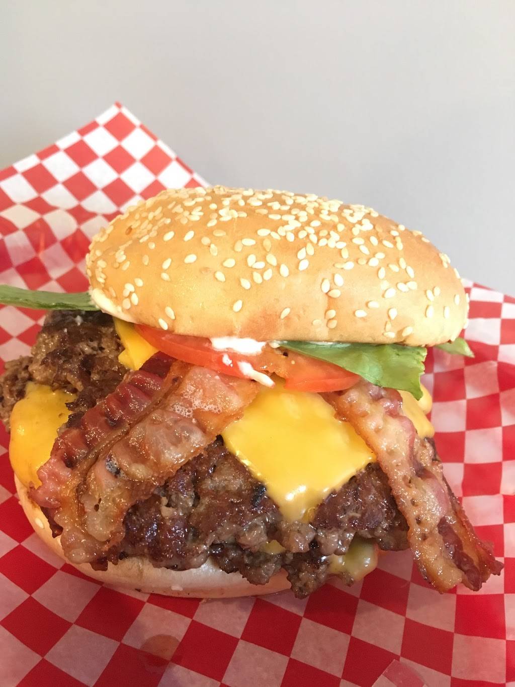 Law & Orders | restaurant | 7 Craig St, Perth, ON K7H 1X7, Canada | 6132535558 OR +1 613-253-5558