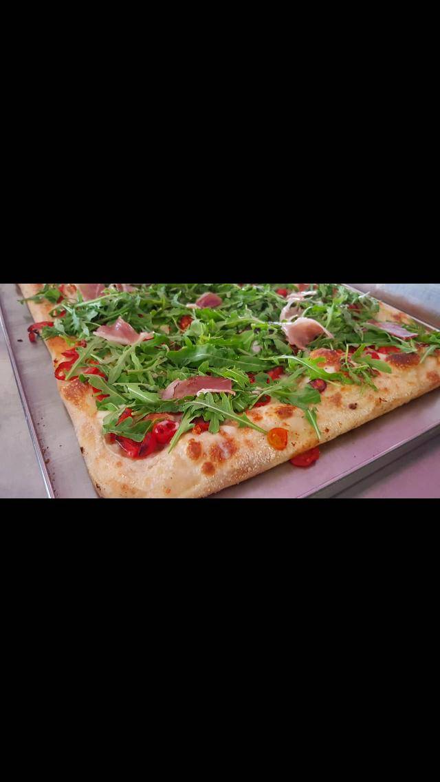 Luna Rossa | restaurant | 2063 Siesta Dr, Sarasota, FL 34239, USA | 9413887172 OR +1 941-388-7172