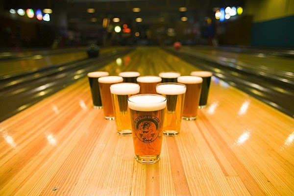 Bryant Lake Bowl and Theater | restaurant | 810 W Lake St, Minneapolis, MN 55408, USA | 6128253737 OR +1 612-825-3737