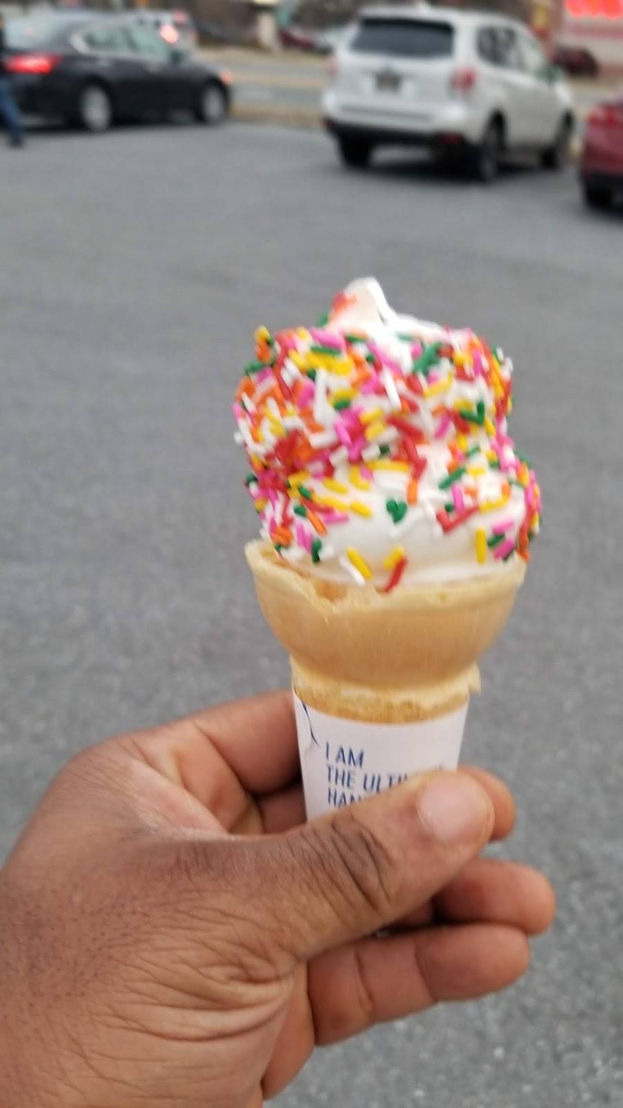 Dairy Queen Grill & Chill | restaurant | 374 E Chestnut Hill Rd, Newark, DE 19713, USA | 3027375071 OR +1 302-737-5071