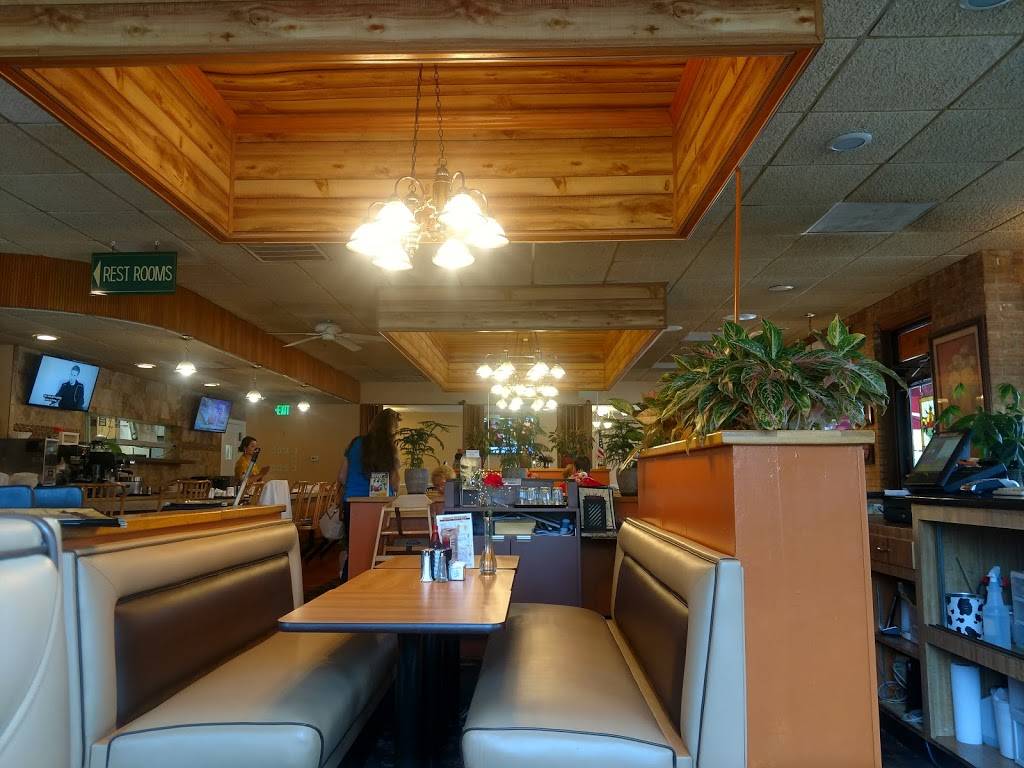 Skillets Bistro | restaurant | 2040 45th St, Highland, IN 46322, USA | 2192934017 OR +1 219-293-4017