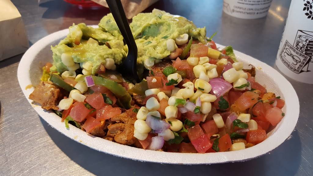 Chipotle Mexican Grill | restaurant | 2110 S University Dr, Davie, FL 33324, USA | 9544007464 OR +1 954-400-7464