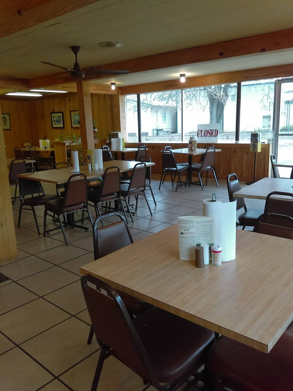 Smittys Bar-B-Q | restaurant | 804 S 4th St, Crockett, TX 75835, USA | 9365442033 OR +1 936-544-2033