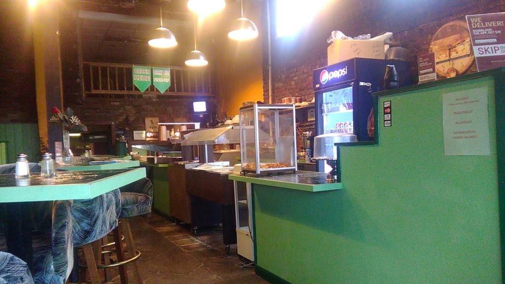 Doc & Lennies Restaurant | restaurant | 8933 Cedar Ave, Cleveland, OH 44106, USA | 2162298090 OR +1 216-229-8090