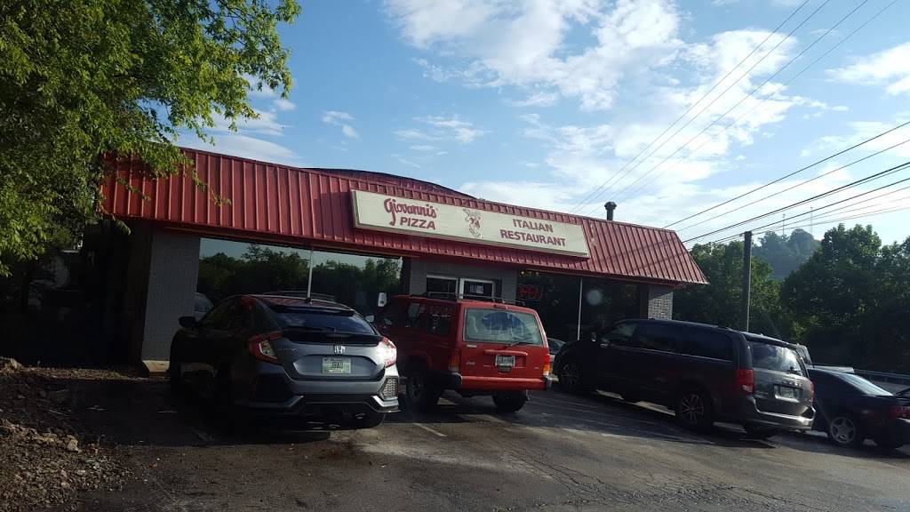 Giovannis Pizza | restaurant | 452 N Grundy Quarles Hwy, Gainesboro, TN 38562, USA | 9312683404 OR +1 931-268-3404
