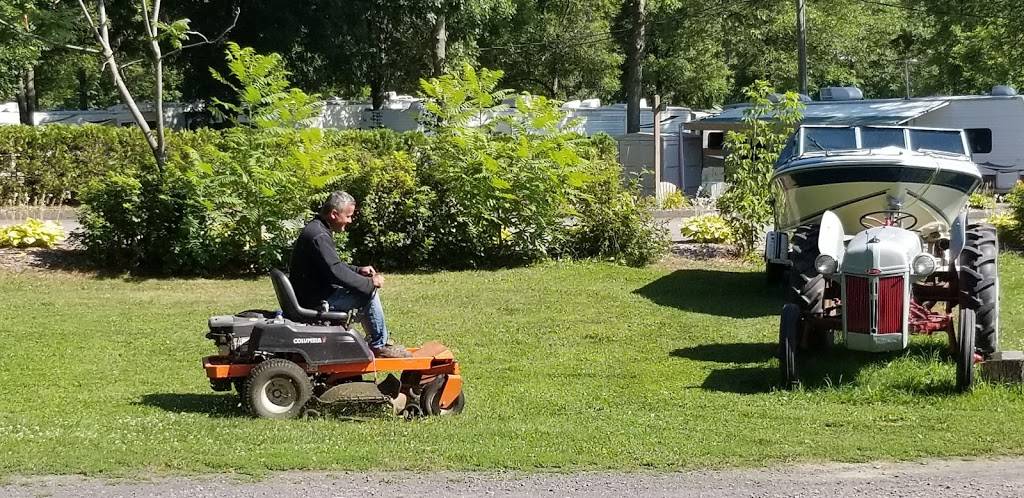 Camping Bellevue | restaurant | 6940 Route de Pointe Platon, Lotbinière, QC G0S 1S0, Canada | 4189263482 OR +1 418-926-3482