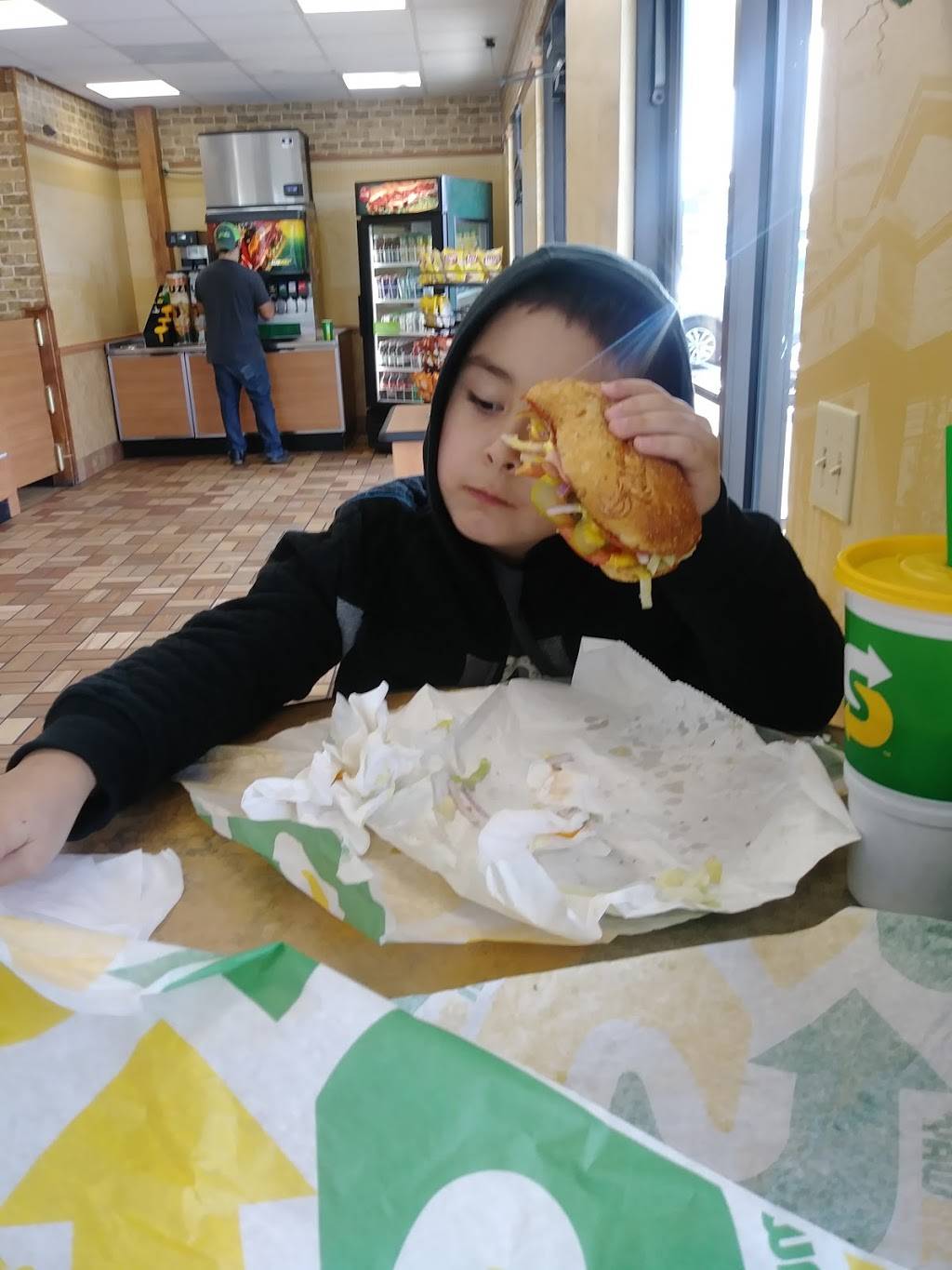 Subway Restaurants | restaurant | 135 W Ocean View Ave Unit #26-27, Shopping Ctr, Norfolk, VA 23503, USA | 7575831989 OR +1 757-583-1989