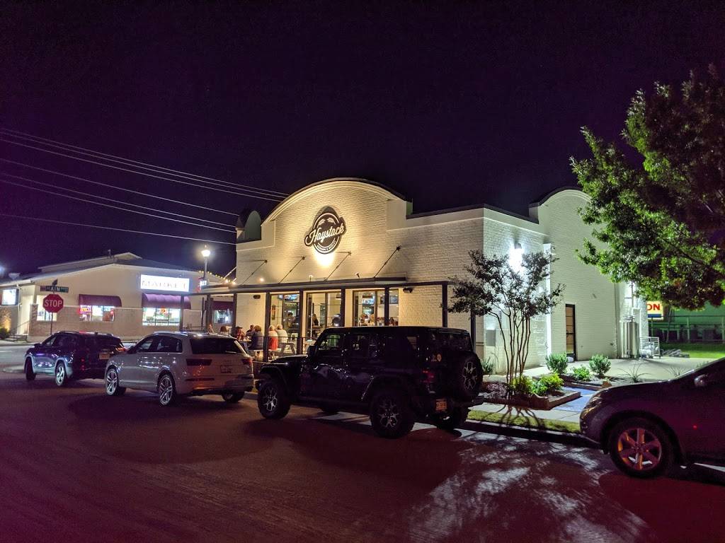 Haystack burgers and barley | restaurant | 6705 Main St, Frisco, TX 75034, USA | 9727043861 OR +1 972-704-3861