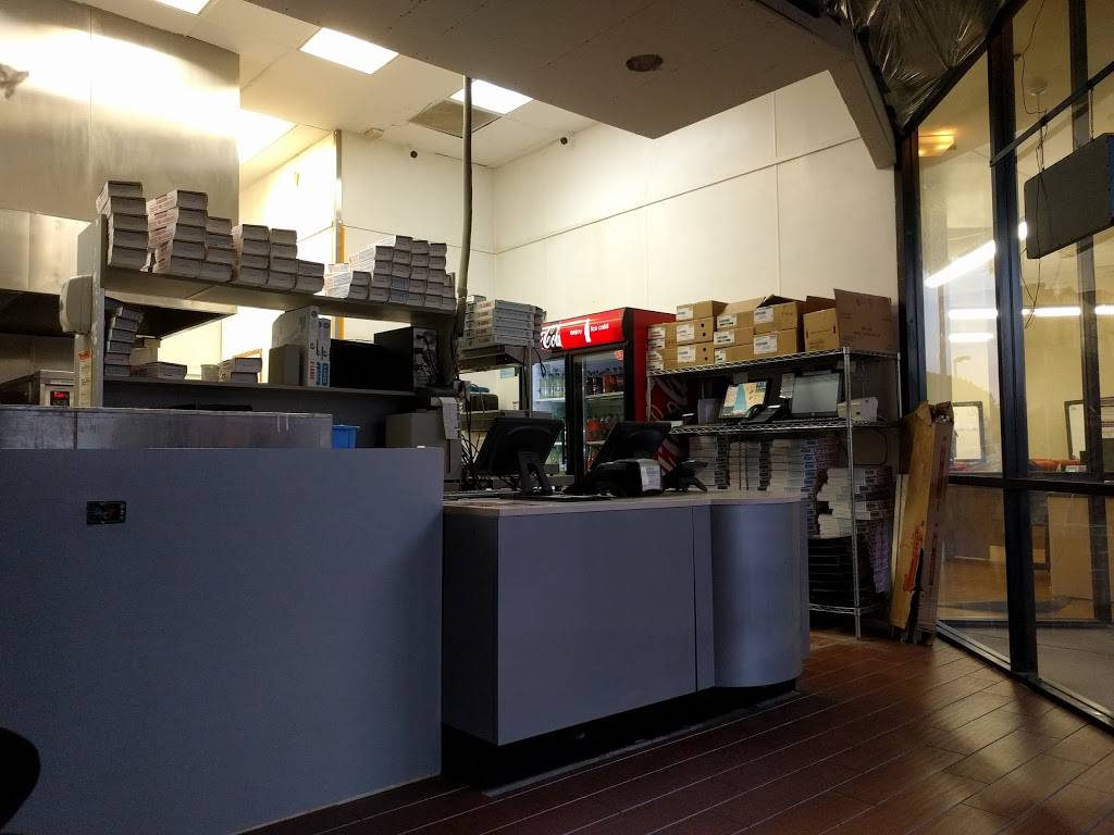 Dominos Pizza | meal delivery | 130 E Grand Ave, El Segundo, CA 90245, USA | 3103226733 OR +1 310-322-6733