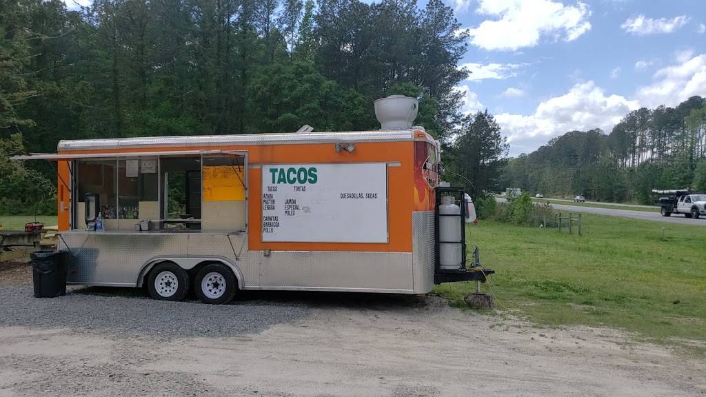 Taqueria La Esquina | restaurant | White Oak, NC 27523, USA | 9197464434 OR +1 919-746-4434