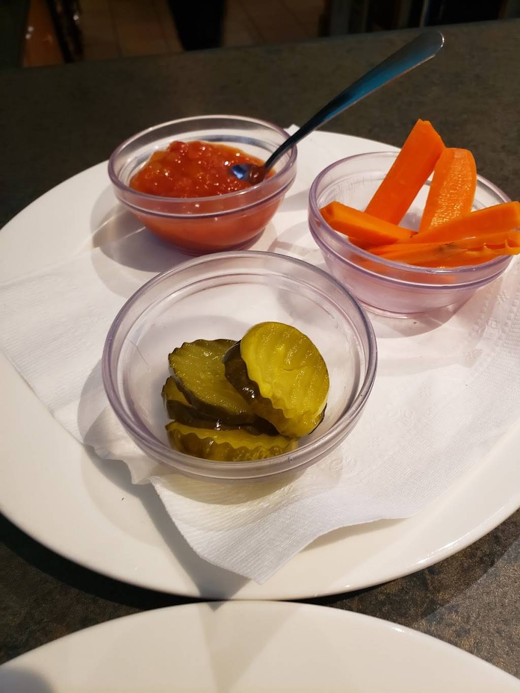 Le MELDO Resto-Traiteur | restaurant | 34 Boulevard du Mont-Bleu, Gatineau, QC J8Z 1J1, Canada | 8195002212 OR +1 819-500-2212