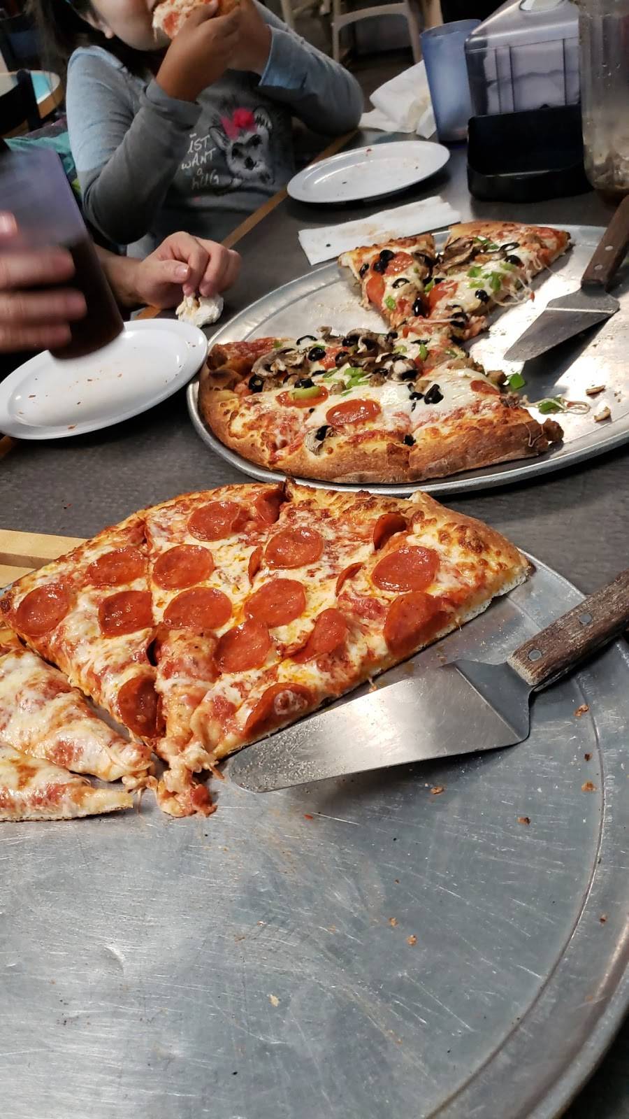 Red Baron Pizza | restaurant | 42173 Big Bear Blvd, Big Bear Lake, CA 92315, USA | 9098664744 OR +1 909-866-4744