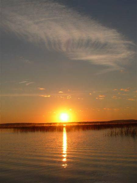 Sunrise Lodge | restaurant | 5894 W Shore Rd, Land O Lakes, WI 54540, USA | 7155473684 OR +1 715-547-3684