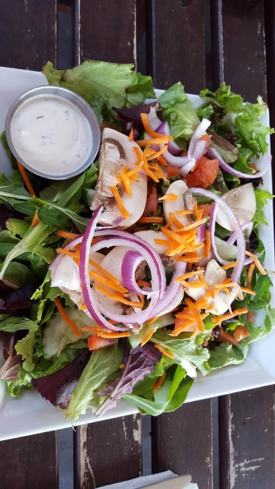 The Ugly Grouper | restaurant | 5704 Marina Dr, Holmes Beach, FL 34217, USA | 9417784402 OR +1 941-778-4402