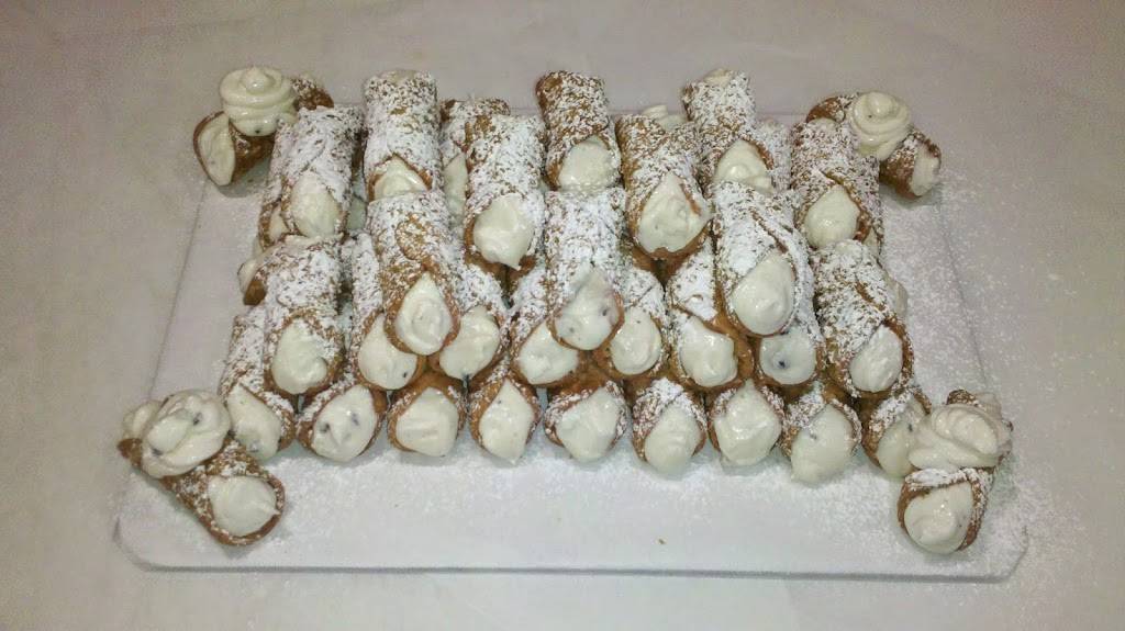 Roccos Italian Market & Deli | restaurant | 1761 N Vermont Ave, Los Angeles, CA 90027, USA | 3234030900 OR +1 323-403-0900