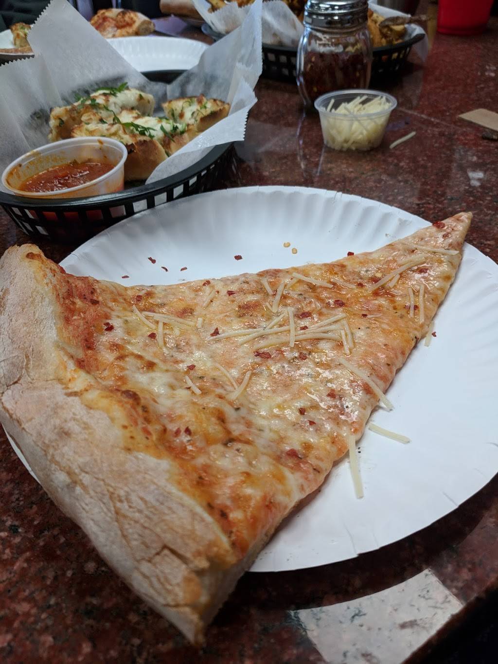 Napolitanos Brooklyn Pizza | restaurant | 100 East St, Cranston, RI 02920, USA | 4013837722 OR +1 401-383-7722