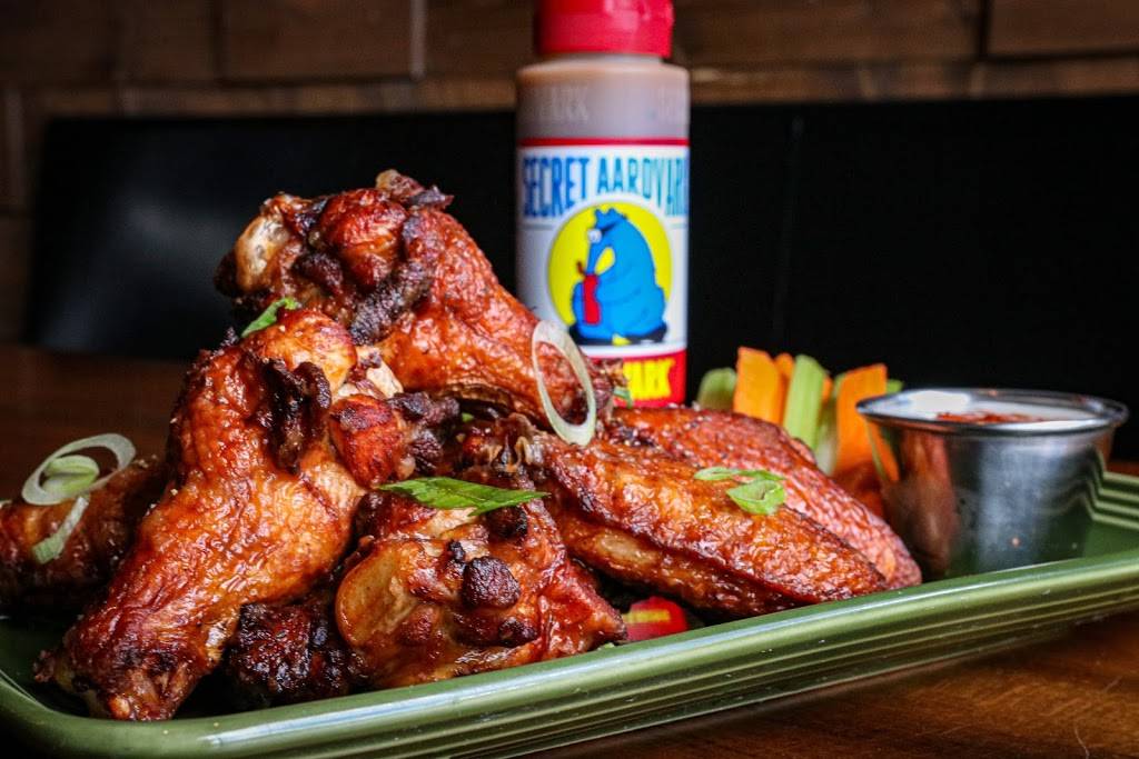 Faces bar/bistro | restaurant | 1604 Bardstown Rd, Louisville, KY 40205, USA | 5027426403 OR +1 502-742-6403