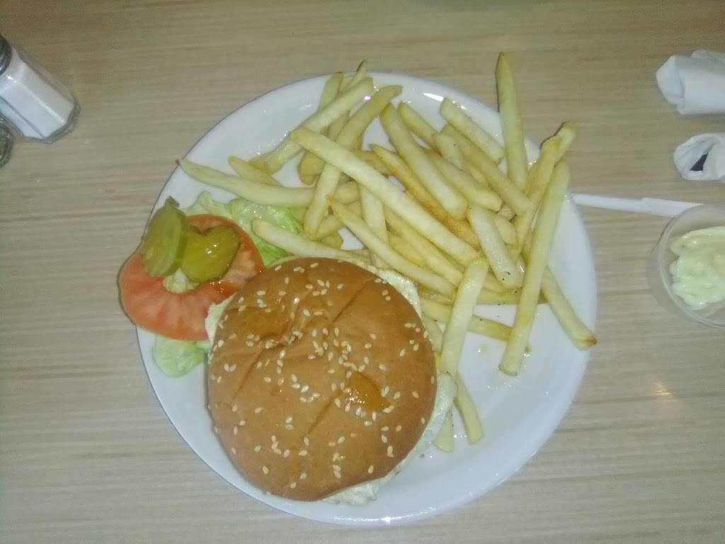 Huddle House | meal takeaway | 709 W Spring St, Monroe, GA 30655, USA | 7702070007 OR +1 770-207-0007