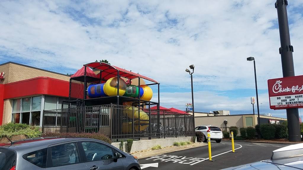 Chick-fil-A | restaurant | 140 Tom Hill Sr Blvd, Macon, GA 31210, USA | 4784710274 OR +1 478-471-0274