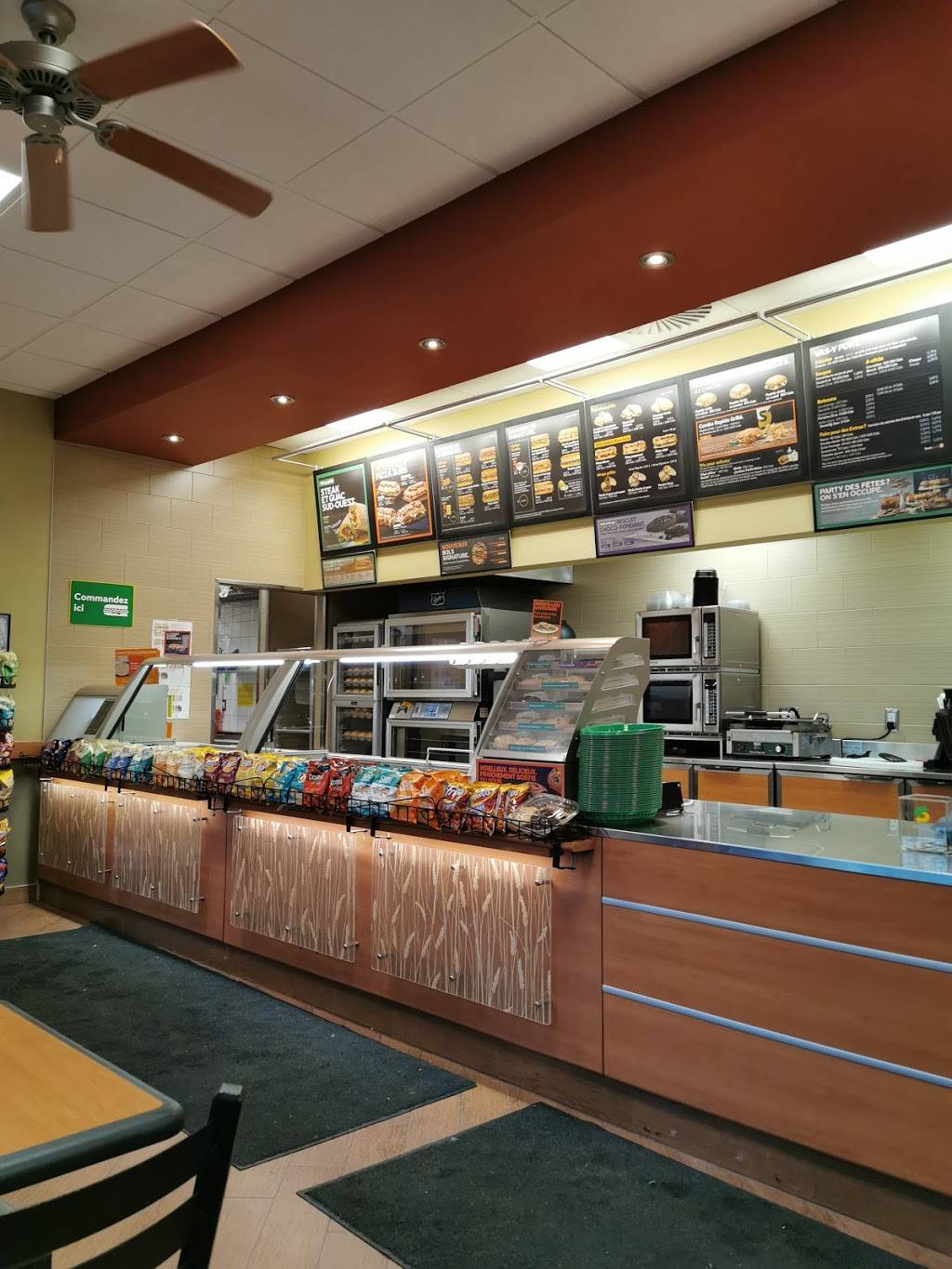 Subway | restaurant | 1025 Boulevard du Lac, Lac-Beauport, QC G3B 0X1, Canada | 4183162838 OR +1 418-316-2838
