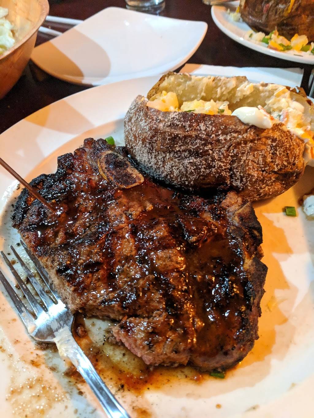 Brown Derby Lyndhurst | restaurant | 5370 Mayfield Rd, Cleveland, OH 44124, USA | 4407201173 OR +1 440-720-1173