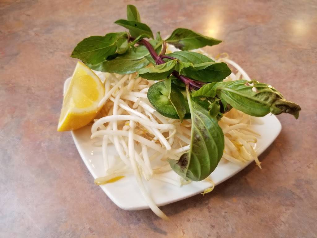 iPho | restaurant | 46825 Warm Springs Blvd, Fremont, CA 94539, USA | 5106838951 OR +1 510-683-8951