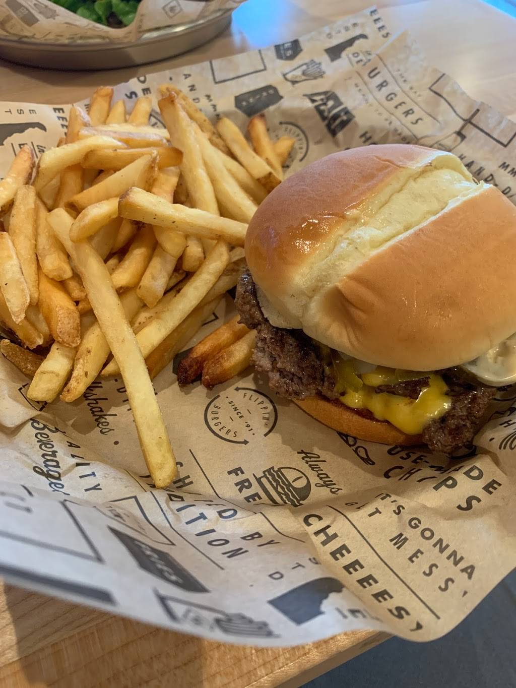 Wayback Burgers | restaurant | 3515 Chamblee Tucker Rd, Atlanta, GA 30341, USA | 7704520337 OR +1 770-452-0337