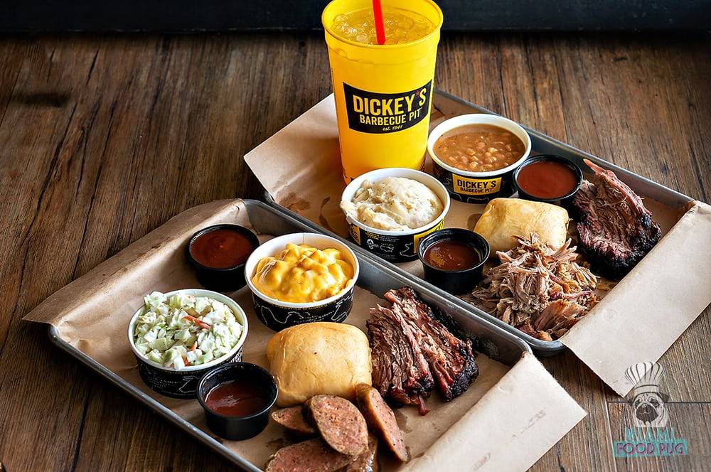 Dickeys BBQ & Mezcal Bar | restaurant | 9321 N Fwy, Fort Worth, TX 76177, USA | 6822246867 OR +1 682-224-6867