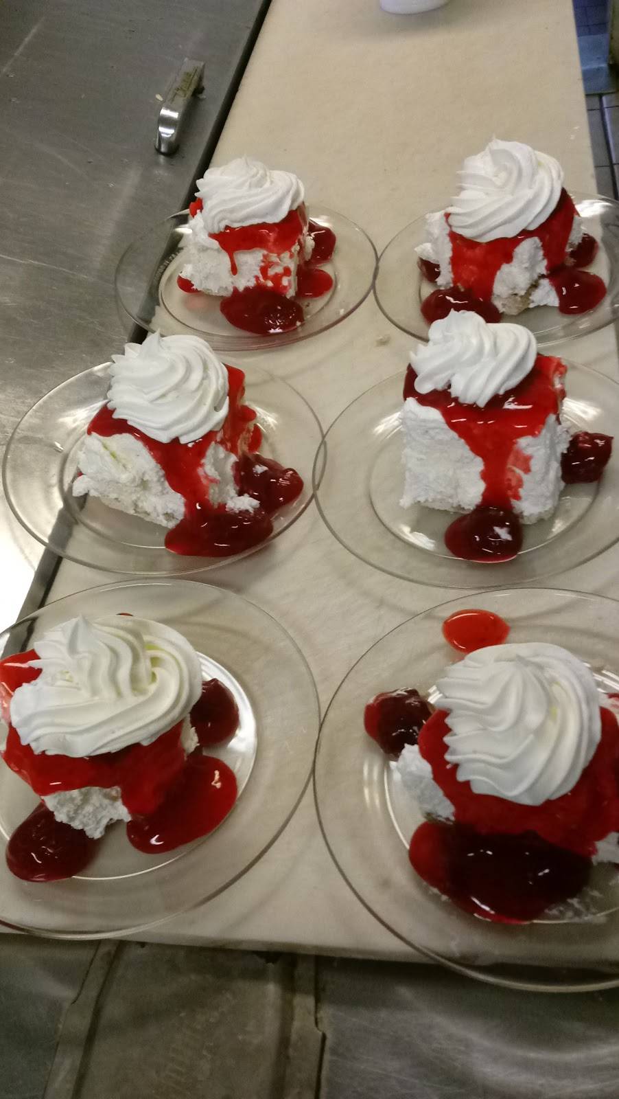 Hooterville Diner | restaurant | 25801 US-82, Waynesville, GA 31566, USA | 9127786500 OR +1 912-778-6500