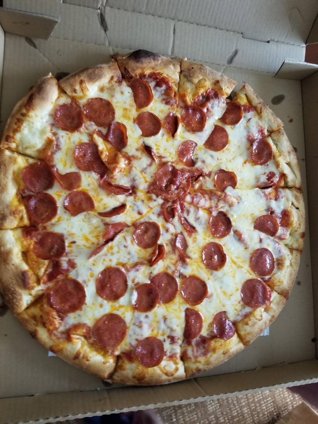 Rafaels Pizza | restaurant | 128 W MacArthur Blvd, Santa Ana, CA 92707, USA | 7147516474 OR +1 714-751-6474