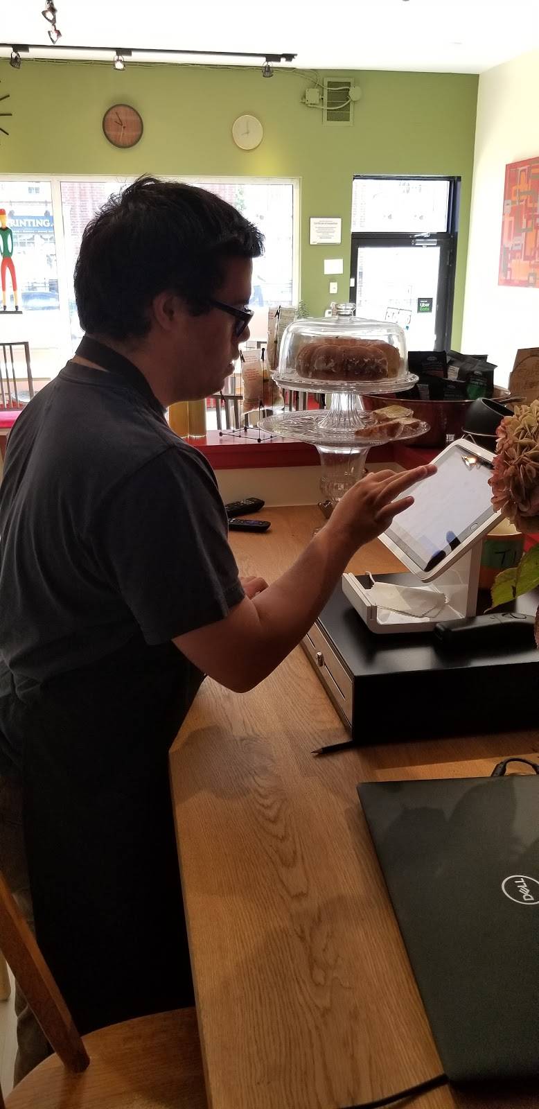 Cafe Mix Up | restaurant | 77 Lakeshore Rd W, Oakville, ON L6K 1C9, Canada | 2898370899 OR +1 289-837-0899