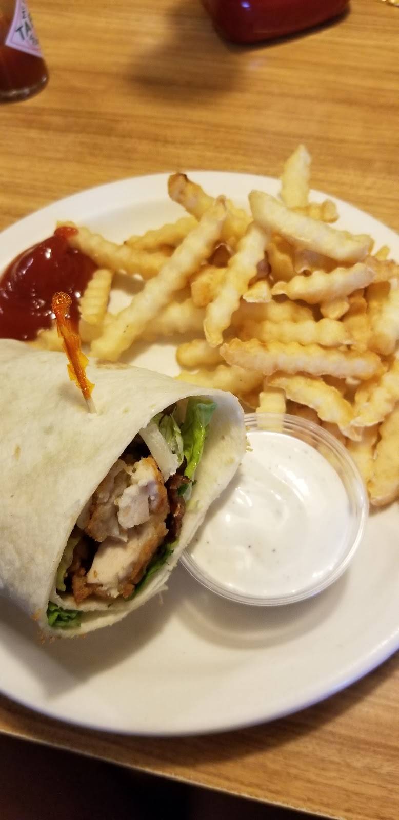 Hilltop Restaurant | restaurant | 28518 Hwy 55 East, Paynesville, MN 56362, USA | 3202434578 OR +1 320-243-4578