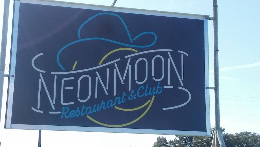 Neon Moon Restaurant and Social Club | restaurant | 4672 TX-154, Yantis, TX 75497, USA | 9033837008 OR +1 903-383-7008