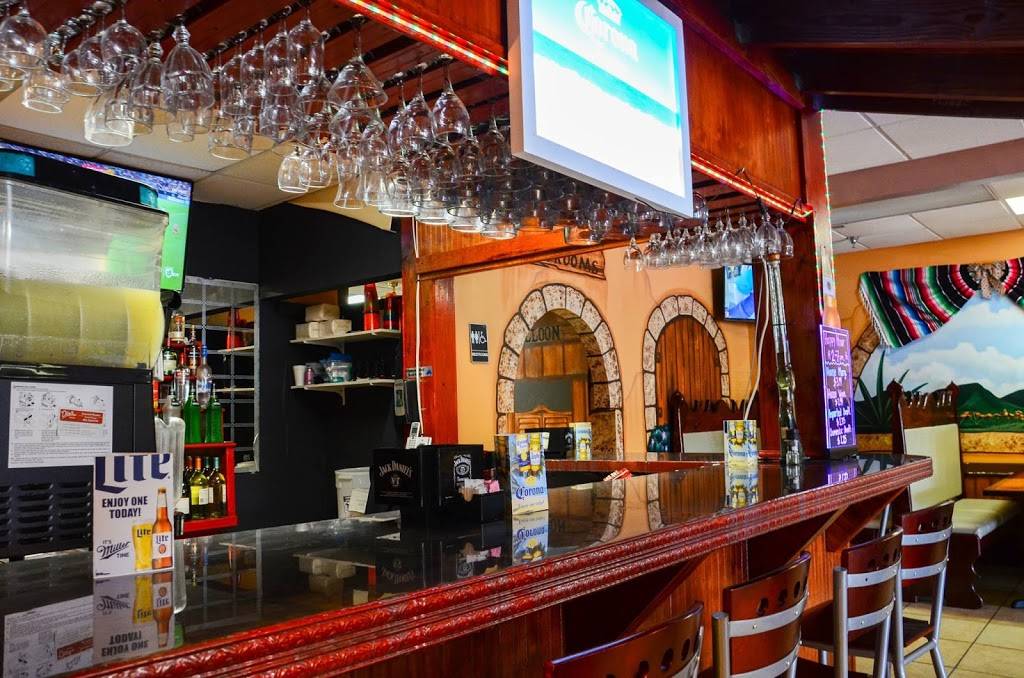 Los Magueyes Mex Belleview | restaurant | 10465 US-441, Belleview, FL 34420, USA | 3522034894 OR +1 352-203-4894