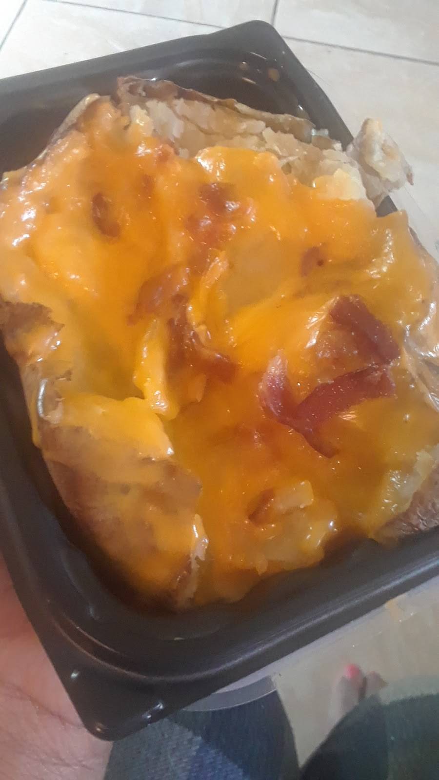 Wendys | restaurant | 13417 S McCall Rd, Port Charlotte, FL 33981, USA | 9416989445 OR +1 941-698-9445