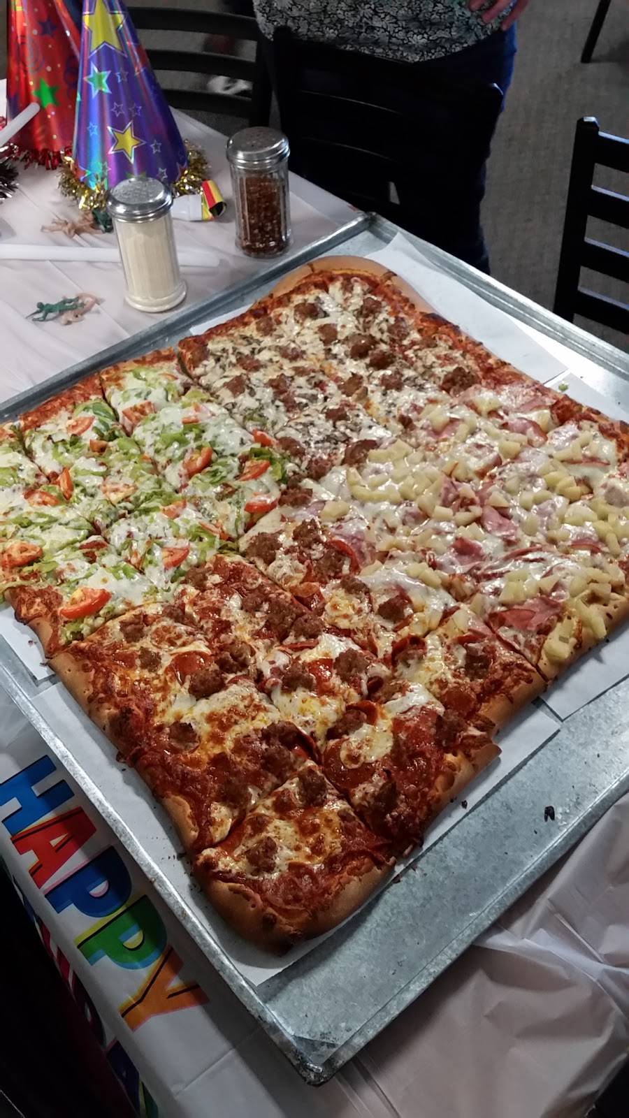 Fat Ducks Pizza South | restaurant | 7925 Bruceville Rd, Sacramento, CA 95823, USA | 9166829945 OR +1 916-682-9945