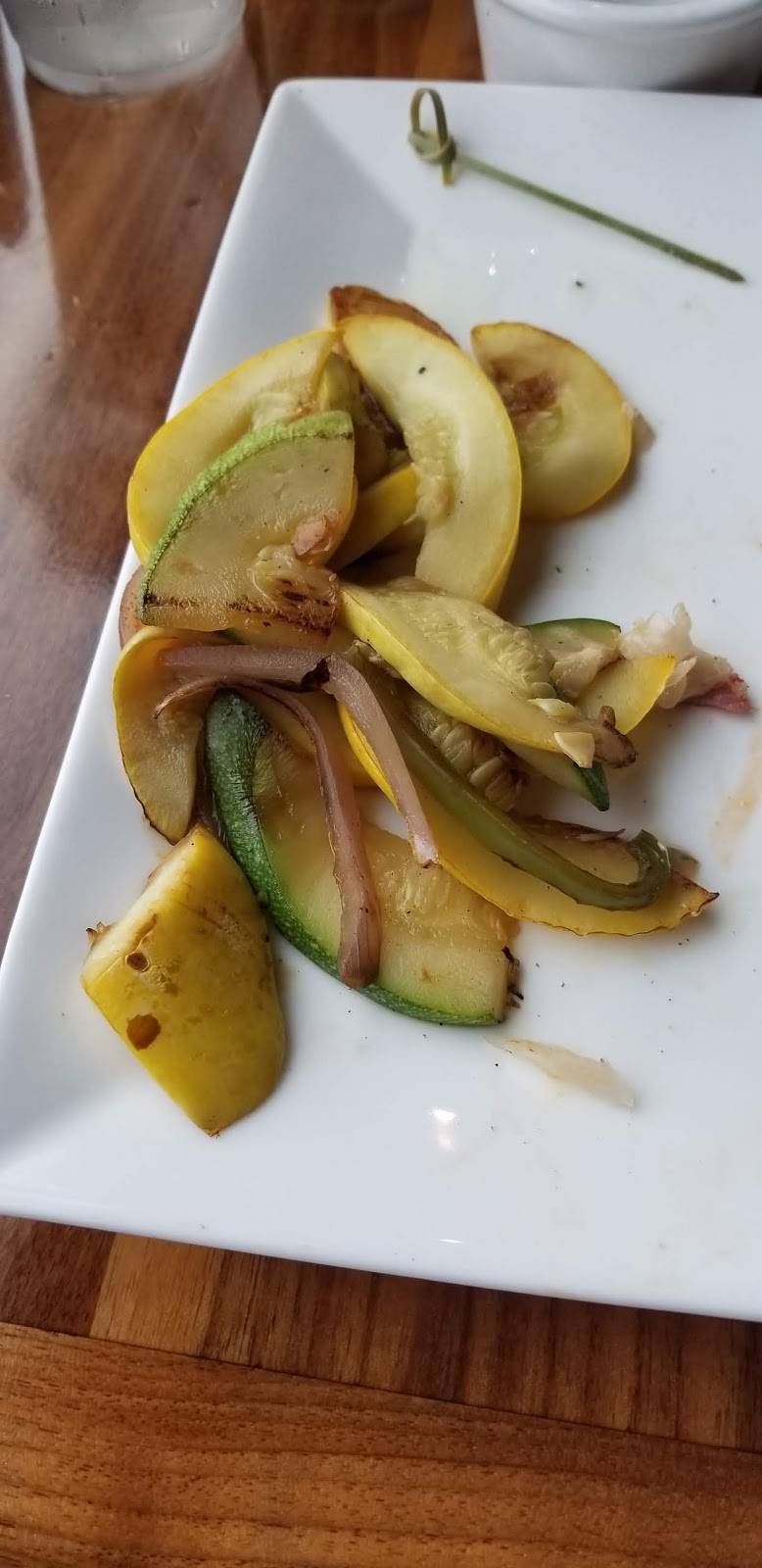 Grille & Pub | restaurant | 1 Hartefeld Dr, Avondale, PA 19311, USA | 6102688800 OR +1 610-268-8800