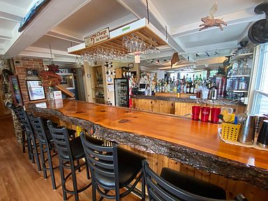 The Lakeshore House - Lodge & Pub | restaurant | 9 Tenney Hill Rd, Monson, ME 04464, USA | 2079977069 OR +1 207-997-7069