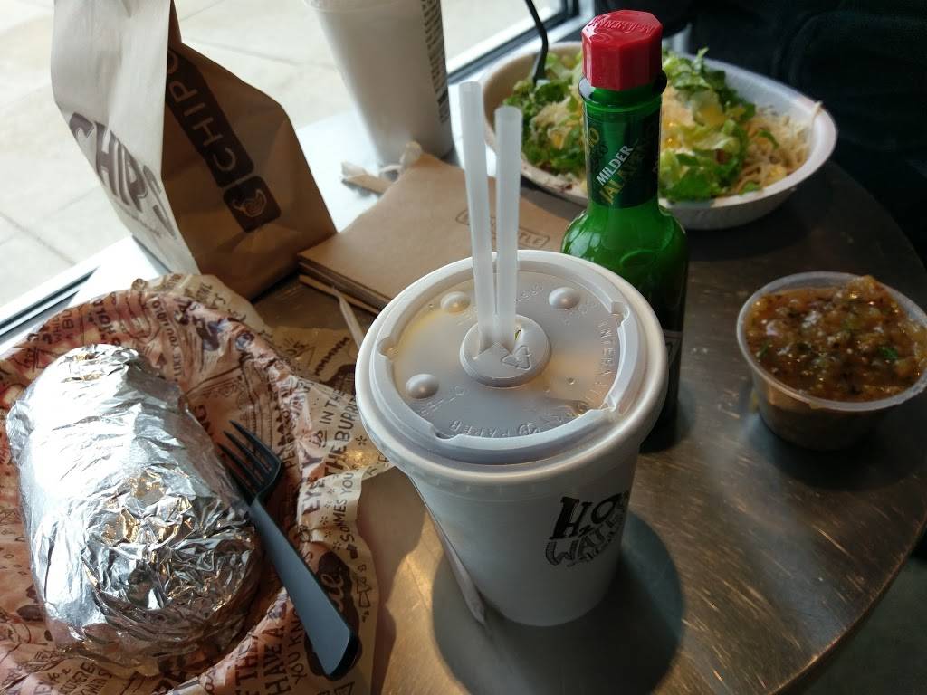 Chipotle Mexican Grill | restaurant | 15067 E US-224, Findlay, OH 45840, USA | 4194240905 OR +1 419-424-0905