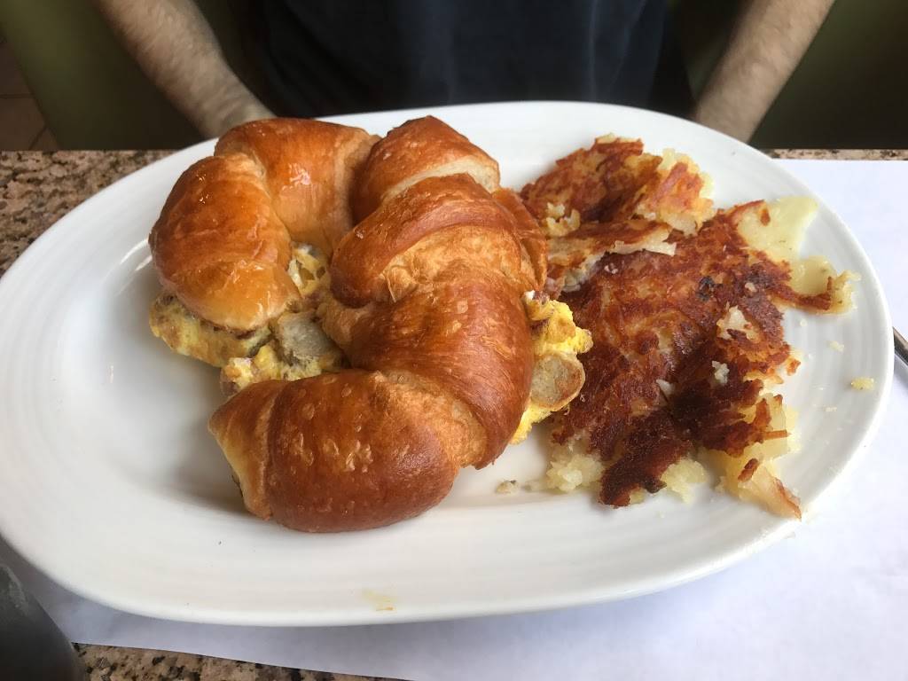 Bridgeport Restaurant | restaurant | 1605, 3500 S Halsted St, Chicago, IL 60609, USA | 7732472826 OR +1 773-247-2826