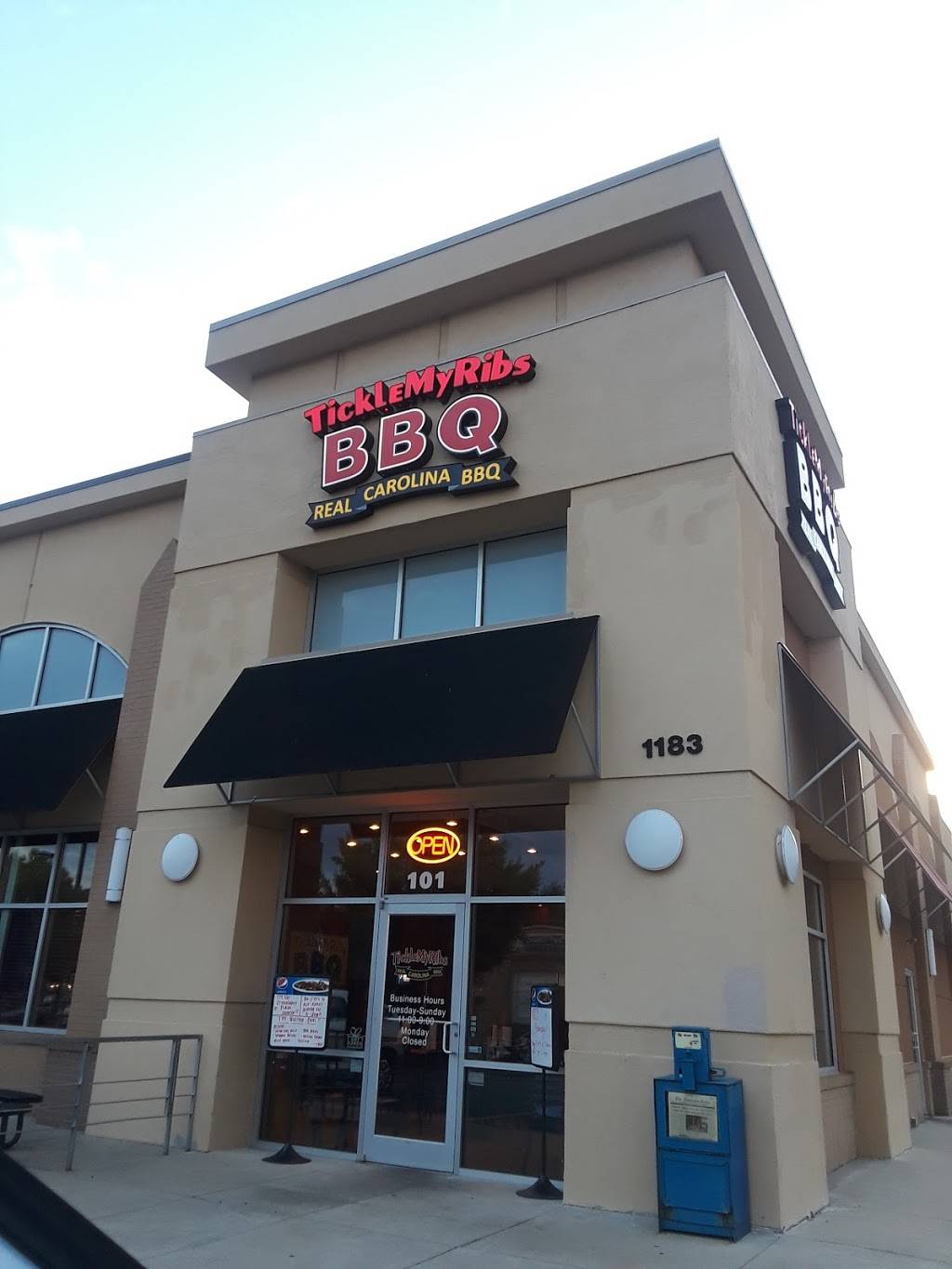 Tickle My Ribs BBQ | restaurant | 1183 University Dr #101, Burlington, NC 27215, USA | 3365380227 OR +1 336-538-0227