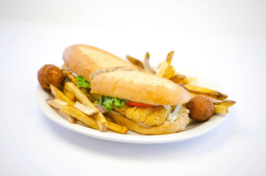 Flying Burger & Seafood Tulsa | restaurant | 312 West 71st St S, Tulsa, OK 74132, USA | 9185616151 OR +1 918-561-6151