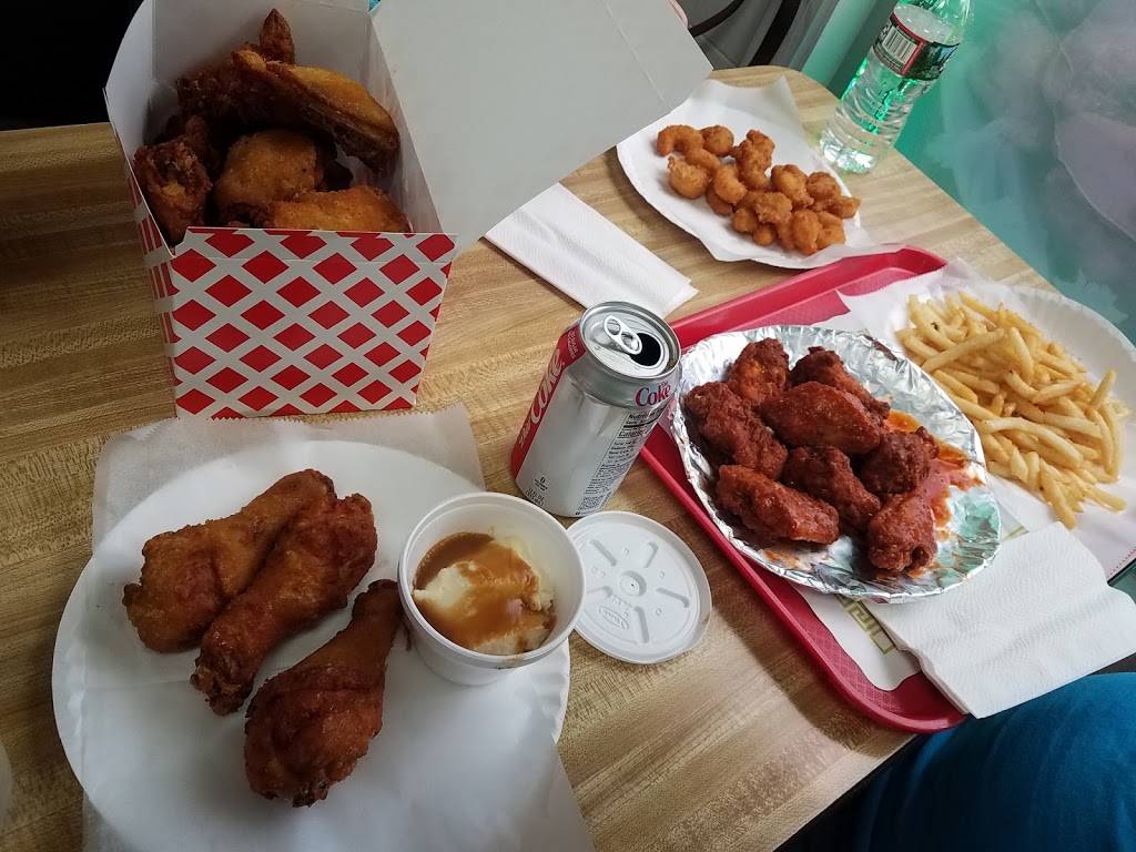 Crown Fried Chicken | restaurant | 70 North Street, Fitchburg, MA 01420, USA | 9783422600 OR +1 978-342-2600