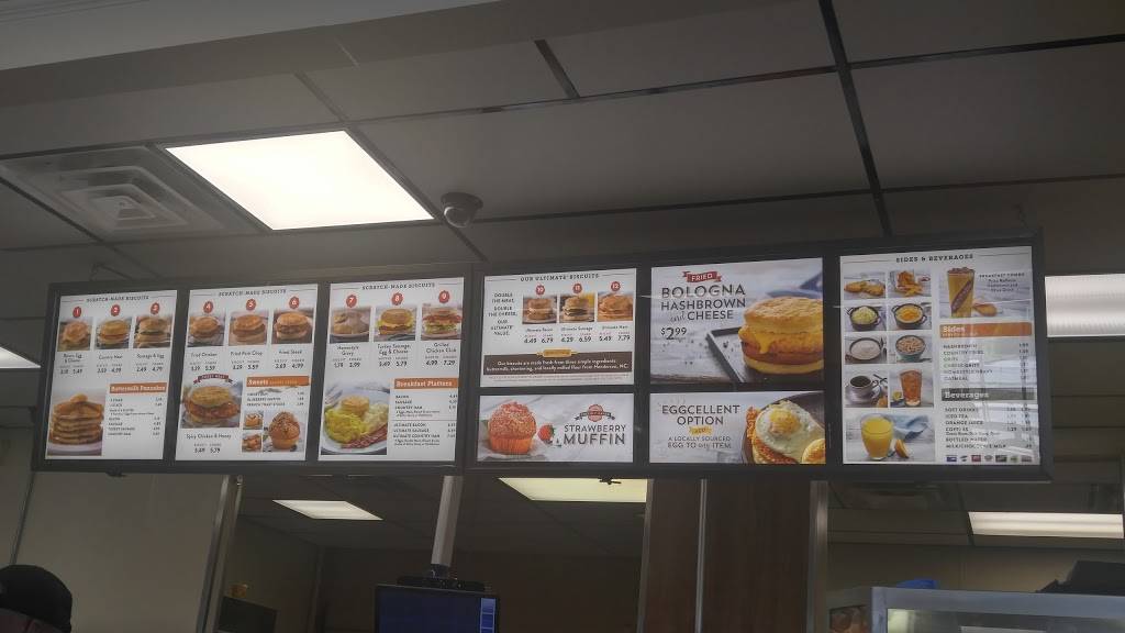 Biscuitville | cafe | 3301 Old Forest Rd, Lynchburg, VA 24501, USA | 4343856177 OR +1 434-385-6177