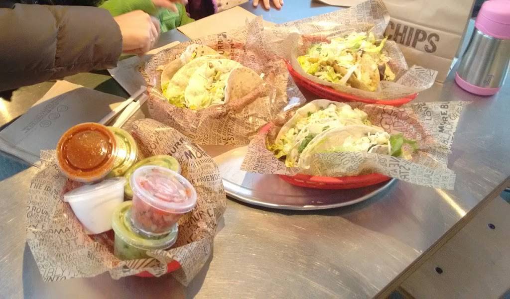 Chipotle Mexican Grill | restaurant | 2921 Providence Rd Ste 100, Charlotte, NC 28211, USA | 7043667280 OR +1 704-366-7280